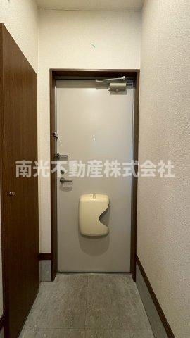 アンプルール フェール 寿の玄関