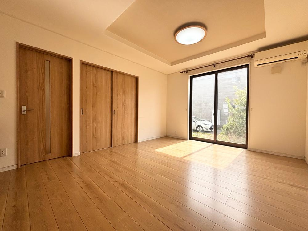小山市東城南　中古戸建　敷地79.66坪の居間・リビング