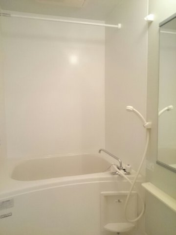 日々の疲れを癒すお風呂付です