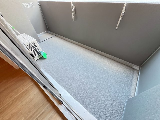 セレニテ南堀江エクラのバルコニー