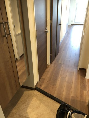グランマーレ小路駅前の玄関