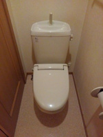ゆったりとした空間のトイレです