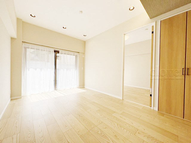 【居間・リビング】 | 藤田ハイム豊玉 | ひろびろとしたメインスペースは、使いやすく明るい空間です。～即日のご見学可能～　お問合せはお気軽に。