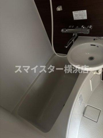 ロイヤルコーポ白根の浴室