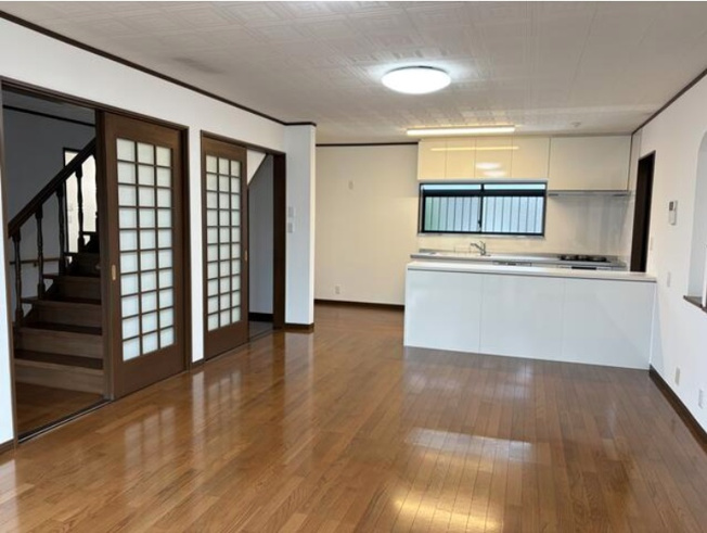 【居間・リビング】 | 佐倉市西志津2丁目　中古戸建て | リビング