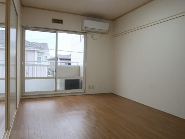 厚木市旭町５丁目のアパートの内装