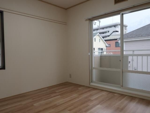 厚木市旭町５丁目のアパートの内装