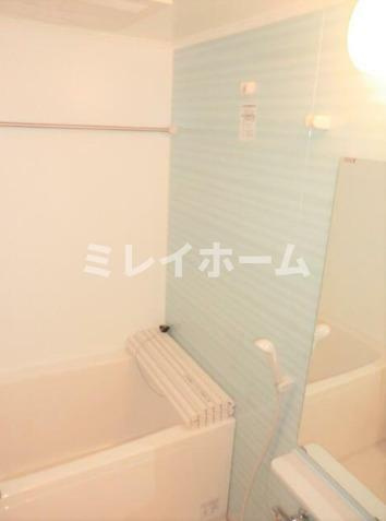 ガーデン蒲田の浴室