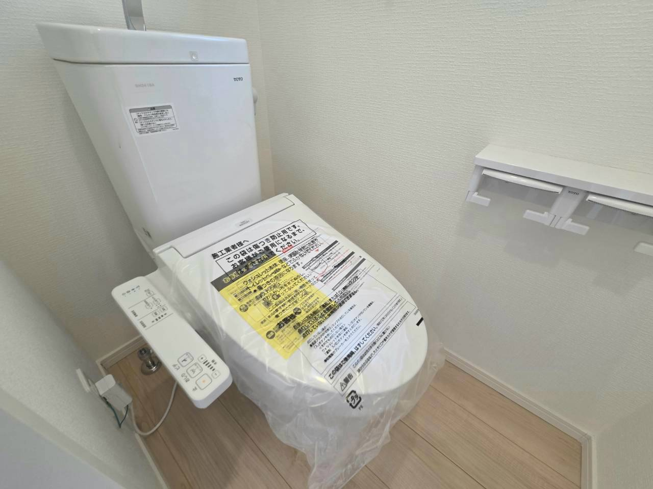 秋田市仁井田二ツ屋第1のトイレ|トイレは1階と2階の2か所に設置。忙しい朝も家族で気兼ねなく使えます♪
