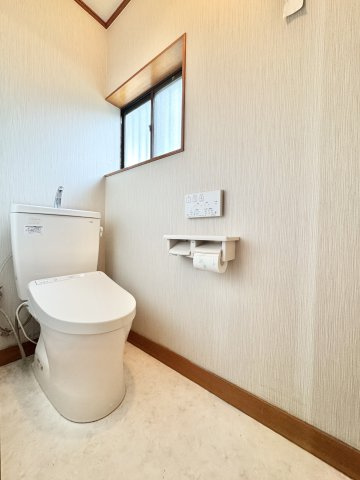 磐田市堀之内のトイレ|トイレも新品交換されますので、気持ち良くお使いいただけます。