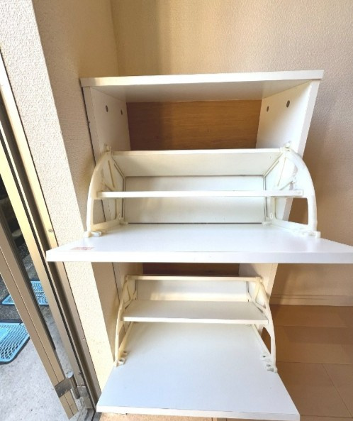 追浜ヒカリハイツの玄関