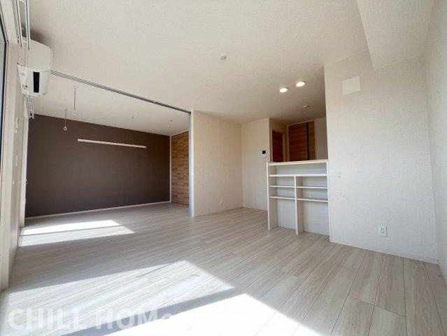 ブルージュの居間・リビング|他社様掲載物件もまとめてご紹介、ご案内可能です(^^)/