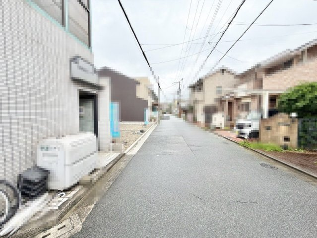昭和通２丁　新築分譲住宅の前面道路含む現地写真|トイレ１階と２階の２ヶ所あります！忙しい朝や家族の多いご家庭も安心ですね♪