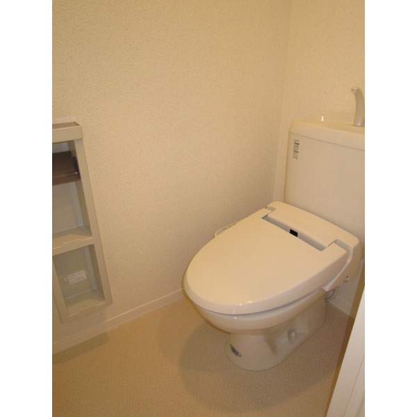 プリマヴェーラのトイレ|清潔感のあるトイレです