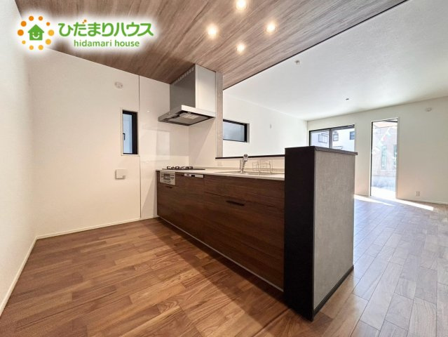 上尾市原市0631①　新築戸建　01のキッチン