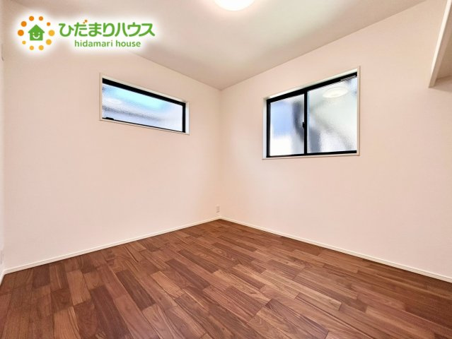 上尾市原市0631①　新築戸建　01の洋室|2階洋室：5.2帖