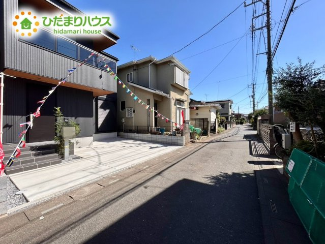 上尾市原市0631①　新築戸建　01の前面道路含む現地写真