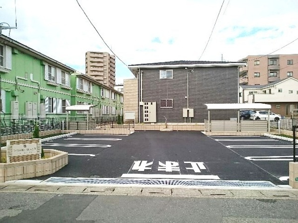 リュミエール　オーブⅡの駐車場