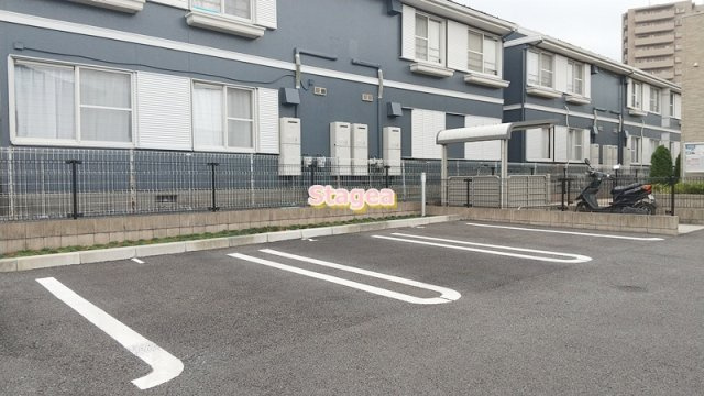 リュミエール　オーブⅡの駐車場