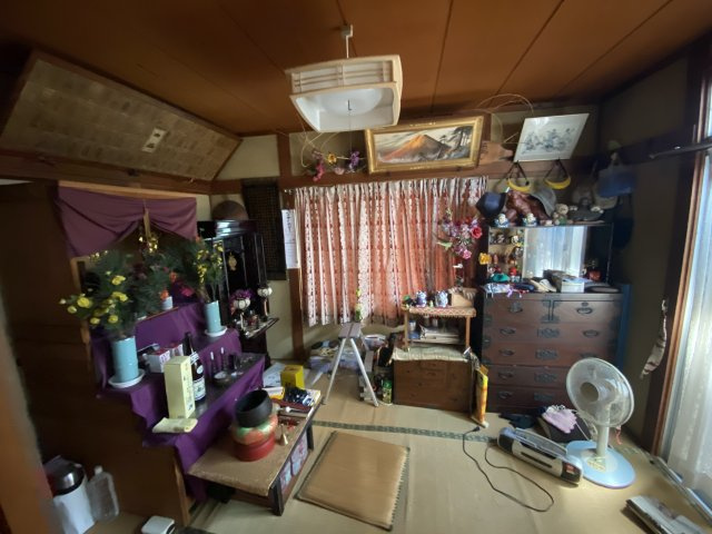 大門町４丁目　戸建ての居間・リビング
