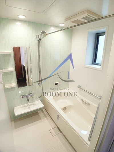 プリムロ－ズの浴室|お風呂です。