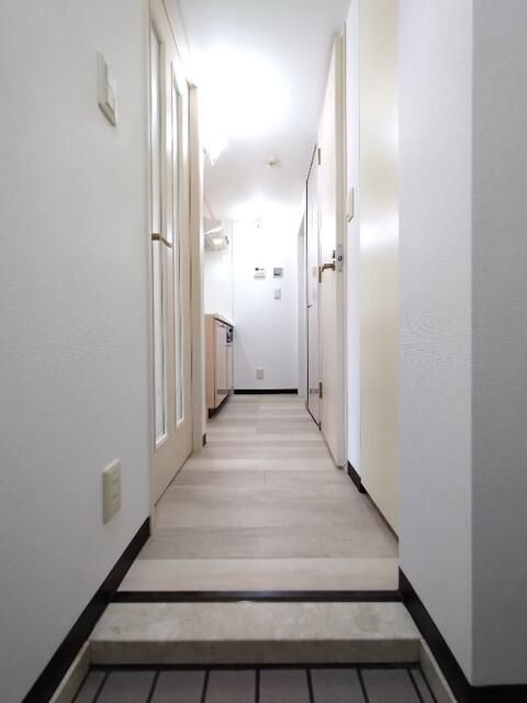 アヴァンツァーレ横濱の玄関