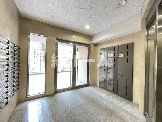 千代田区飯田橋２丁目の賃貸マンションのロビー