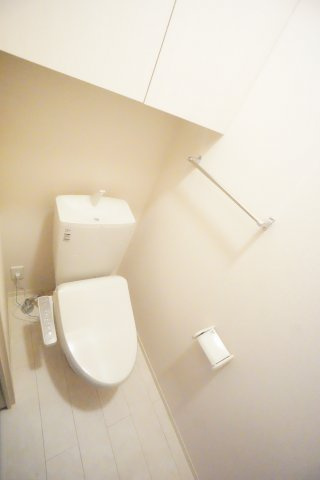 【トイレ】 | CRESCENT | ※同物件・反転タイプの写真です。