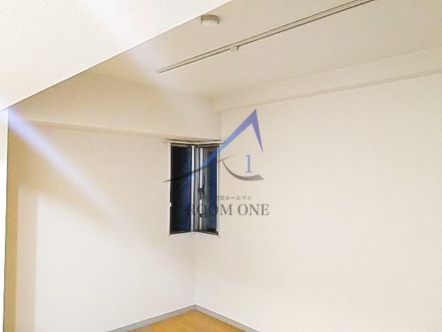 蔵前ローズガーデンの居間・リビング|洋室のお部屋です。