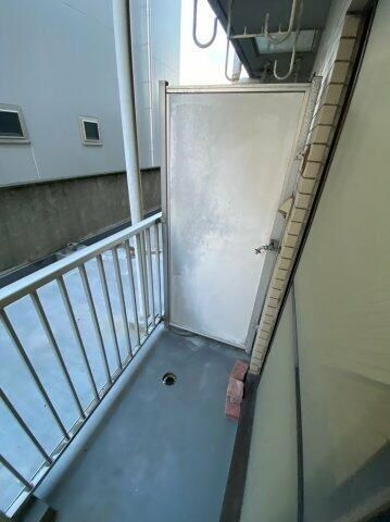 キャッスルパレス世田谷上町のバルコニー