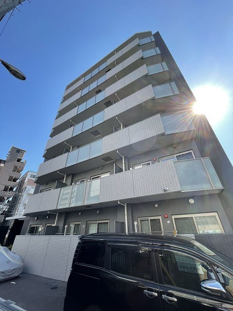 大阪市淀川区東三国６丁目の賃貸マンションの外観