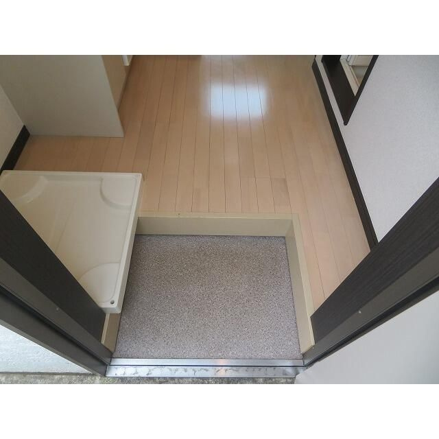 スリーワンの玄関