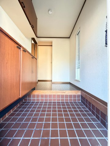 竹の台5丁目戸建の玄関