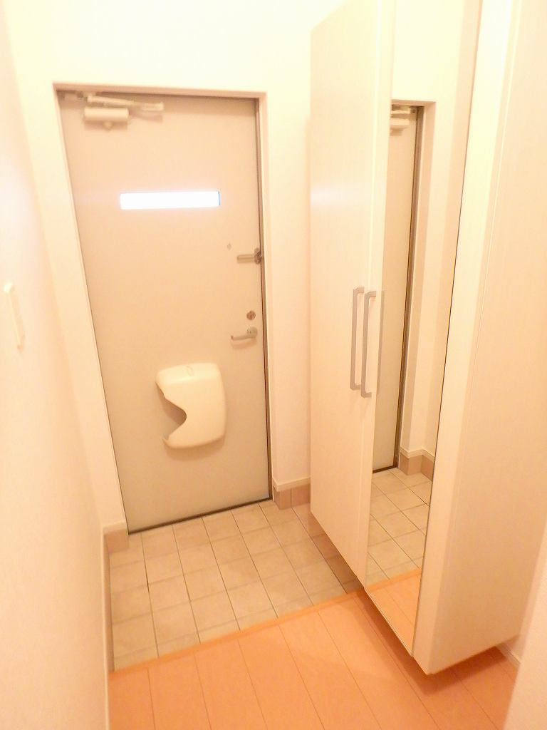 アヴァンツァートの玄関|※同仕様写真