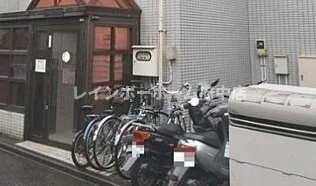モア府中