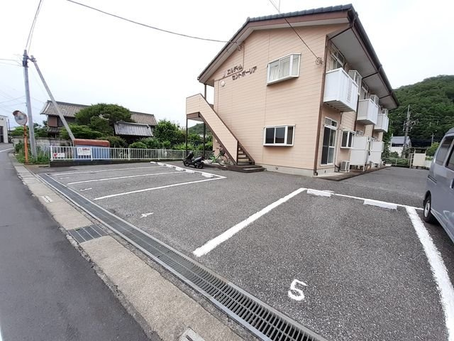 エルディムセントポーリアの駐車場|駐車場があります