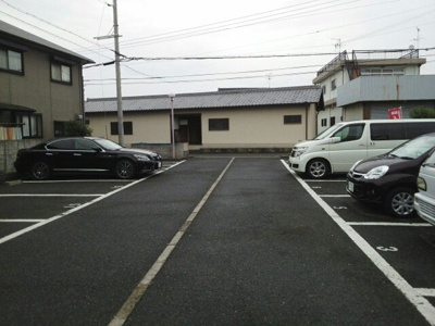 【駐車場】 | シャンパ－ニュ１番館