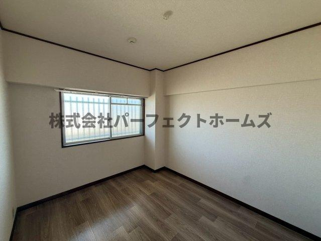 家具町ハイツの洋室|スタンダードな洋室です