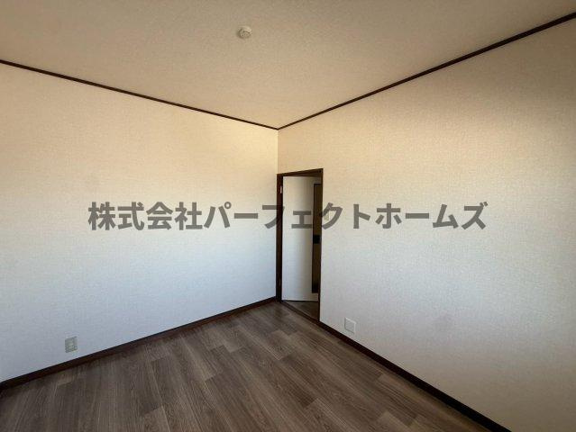 家具町ハイツの洋室|使い勝手のいい洋室です