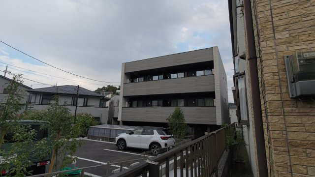 シナジーコートの外観