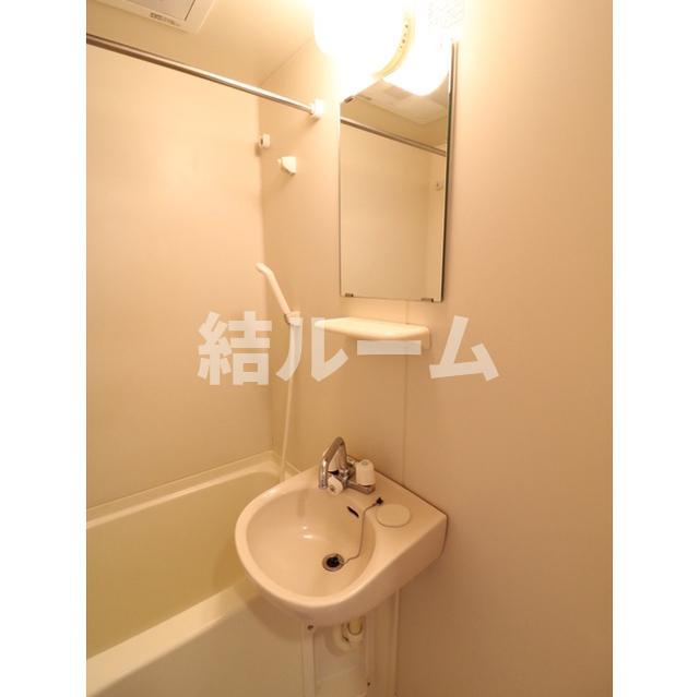 新宿区西落合１丁目の賃貸マンションの洗面所
