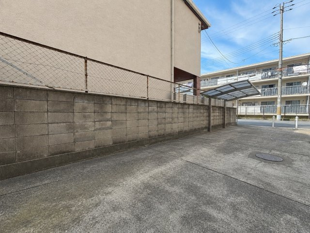 長居岡本マンションの駐輪場