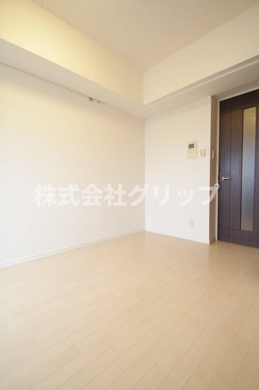 エステムプラザ横濱元町山手の洋室