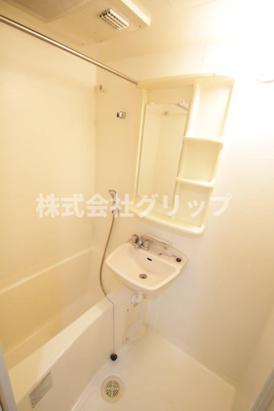 エステムプラザ横濱元町山手の浴室