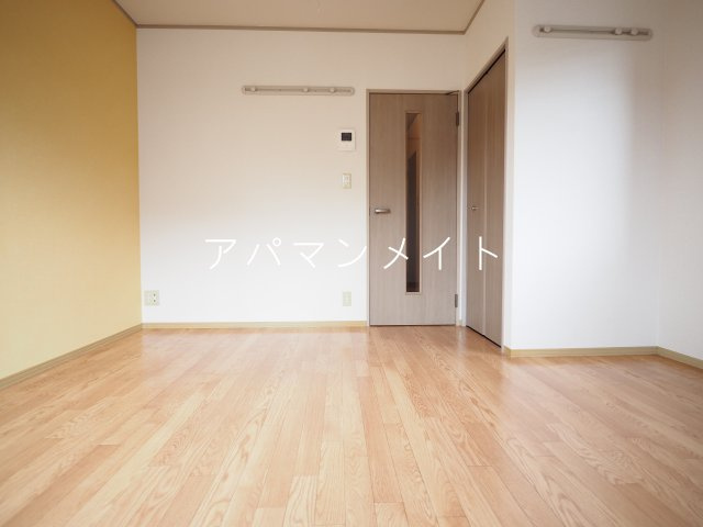 【寝室】 | プレミール | 使い勝手のいい寝室です