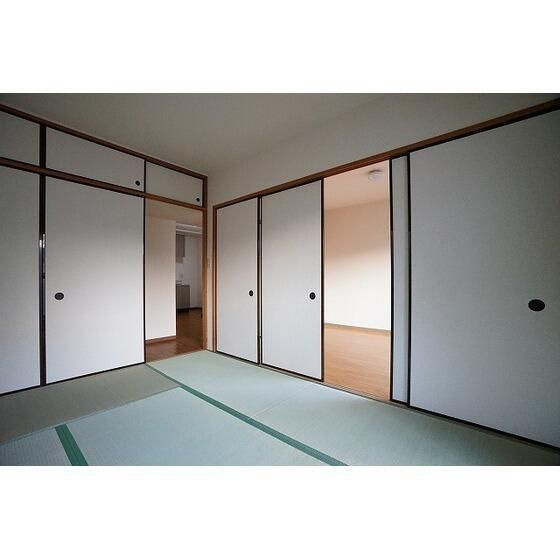 ポポラーレ壱番館の居間・リビング
