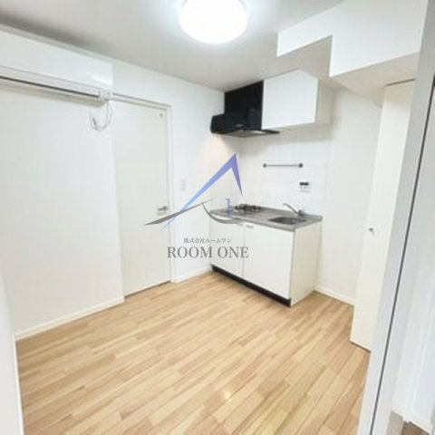 エル・スールの居間・リビング|洋室のお部屋です。