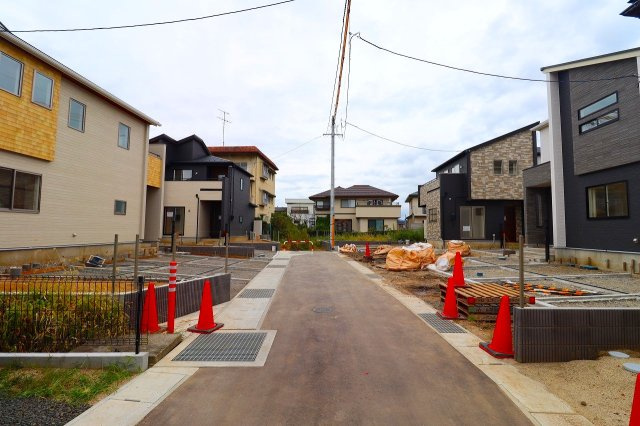 新築戸建・新築建売　福島市方木田古屋敷　吉井田小・第一中の前面道路含む現地写真|前面道路