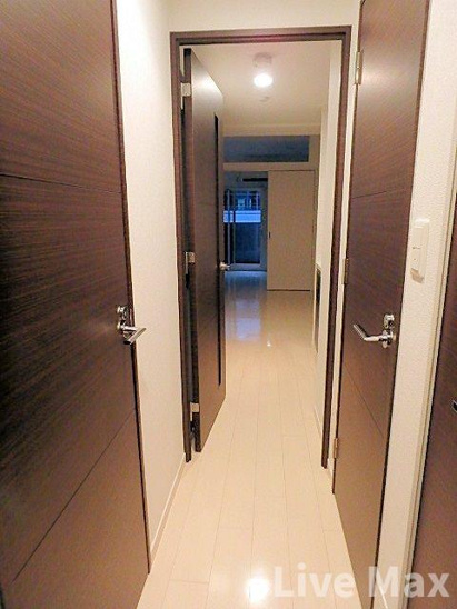 【玄関】スワンズシティ心斎橋アネーロ 