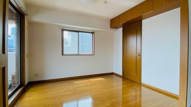 【寝室】 | ロワール鶴見中央
